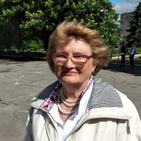 Тетяна Куліш, майстриня-вишивальниця