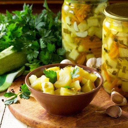 Рецепт маринованих кабачків в оцті