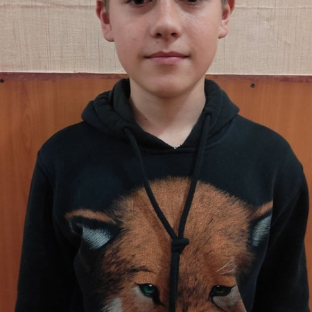 Артем Браціло, учень 8-А класу, зібрав 12,5 кг пластику