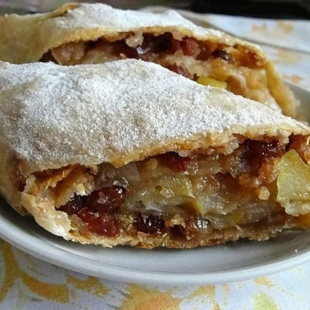 Штрудель яблучний