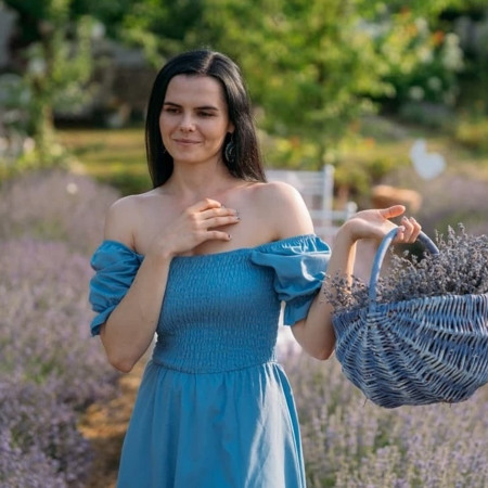 Анна Мельник — волонтерка