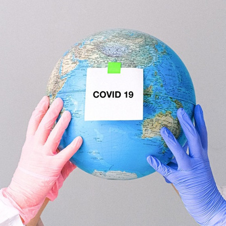 Міф 10: Авіакомпанії рекомендують людям, яких щепили проти COVID-19, не подорожувати літаками