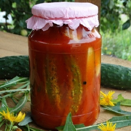 Огірки в томаті