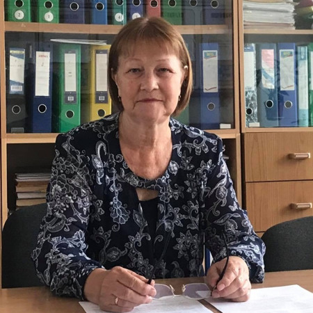 Любов Терещук, заступник директора  з навчально-виховної роботи