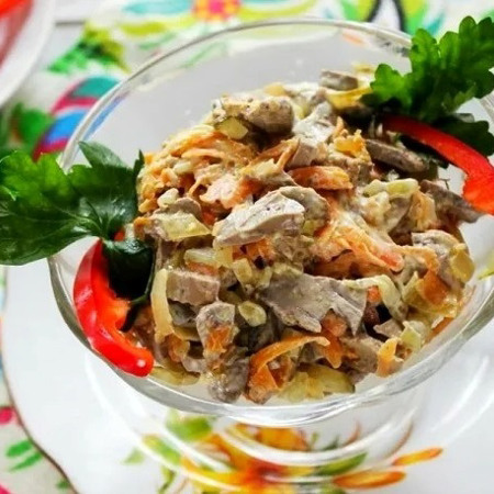 Салат “Обжорка” з курячої печінки