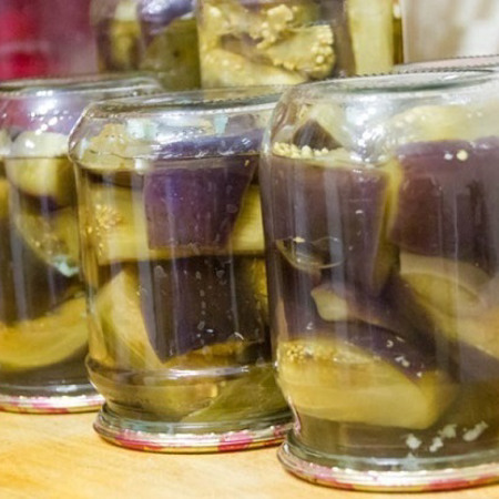 Баклажани гострі