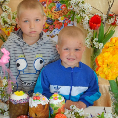 Артем і Гліб Ященко, 5 і 3,5 років, с. Самарське 