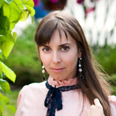 Людмила Лой