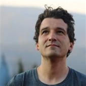 Отар Довженко