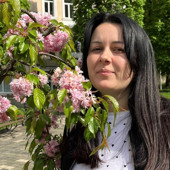 Ярина Шишелова 