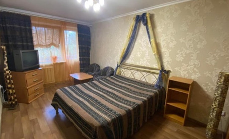1 комнатная квартира на Строителей 88