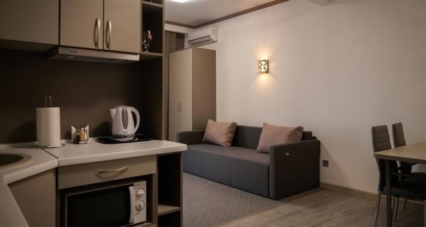 Отель "Delta Hotel"