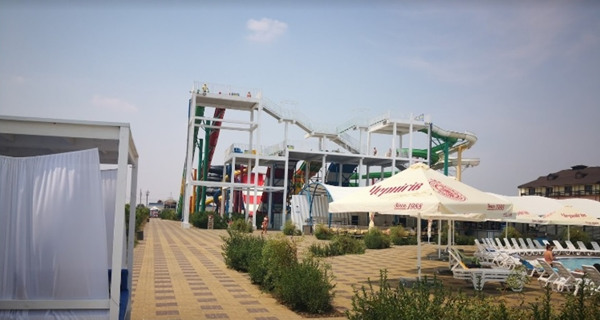 Аквапарк "Акваленд"