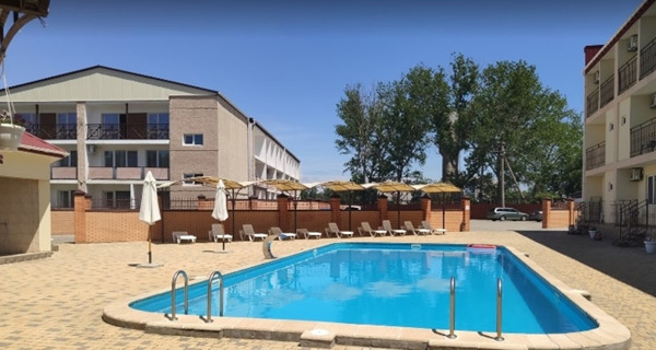 Гостиница "Лагуна"