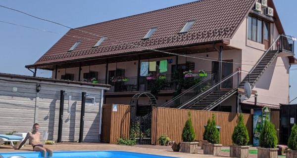 Отель Maxhouse