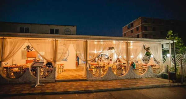 Кафе "Бессарабия"