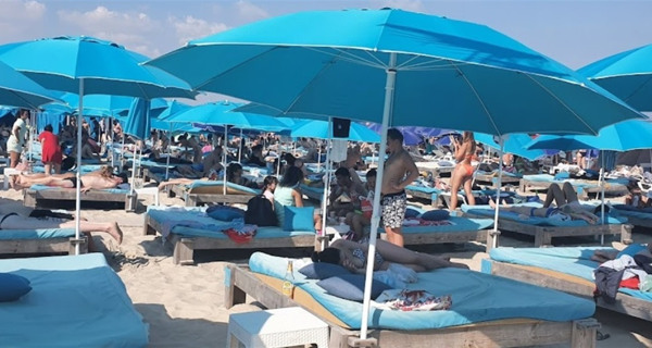 Пляж Сальвадор Дали