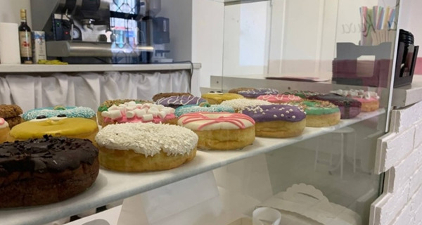 Кафе Smachna Kava and Donuts
