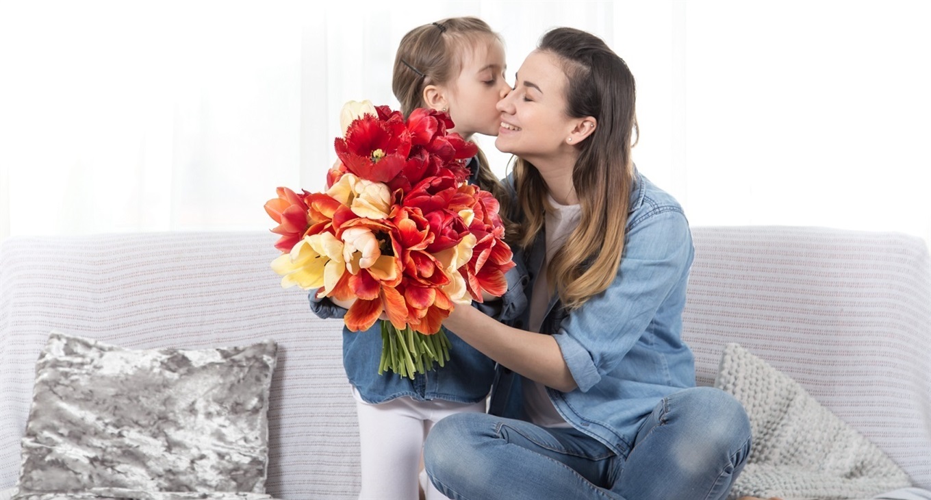 Фотоконкус «Пані Весна»: поділися весняним настроєм та отримай приз!