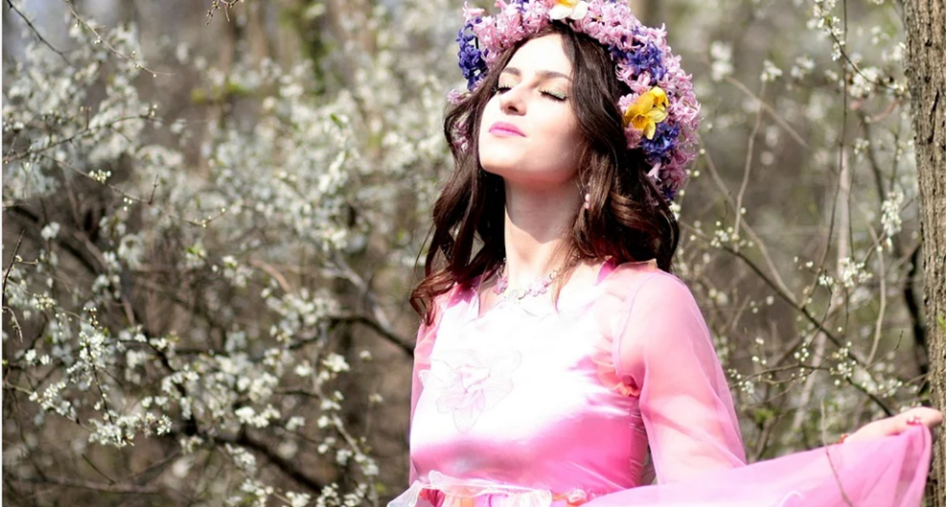 Конкурс "Весна і Жінка – це завжди краса": надсилайте фото та отримайте подарунки від мережі магазинів Богемія-посуд