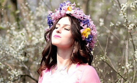 Візьміть участь у фотоконкурсі “Жінка-весна” і виграйте подарунок та букет квітів