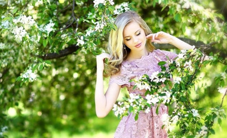 Фотоконкурс до 8 Березня «Найважливіша жінка у моєму житті» 