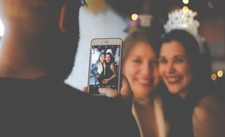 "Фото со звездой": проголосуйте за понравившегося участника