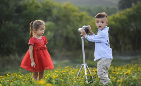 Фотоконкурс "Світ дитячих усмішок": беріть участь і вигравайте призи від "Кукуруззи", студії "Кармен", центру SMARTUM і "Полігону"