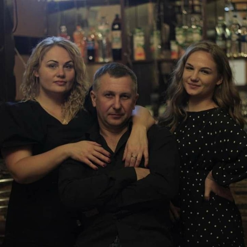 Юлія з родиною