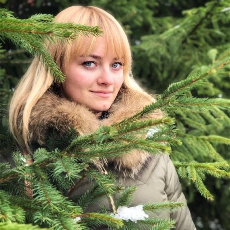 Вікторія Холодних