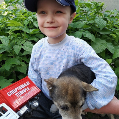 Роман Шиян зі своїм песиком Красунчиком