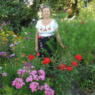 Неля Дейкалюк, 68 років