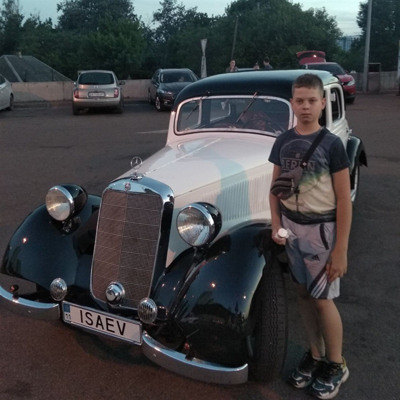 Давід Ісаєв