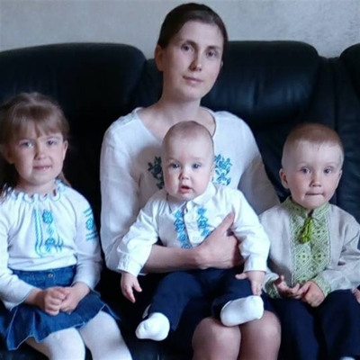  Сім'я Юлії Царук