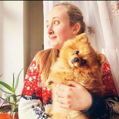 Дарина Самойленко та померанський шпіц Марсель