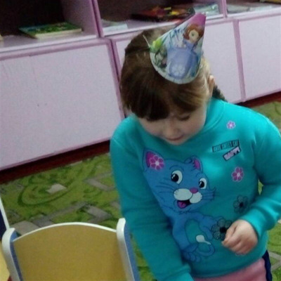 Бартєнєва Юлія