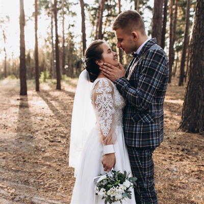 Віктор і Лія Новохацькі