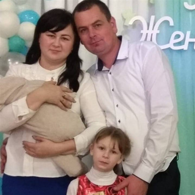 Саша і Таня Усаті