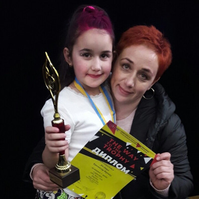 Мама Олеся і сестричка Вероніка