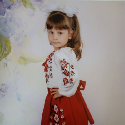  Аліна Тишкова