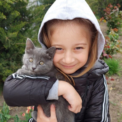 Вероніка Боєва зі своєю улюбленицєю кішкою Карамелькою