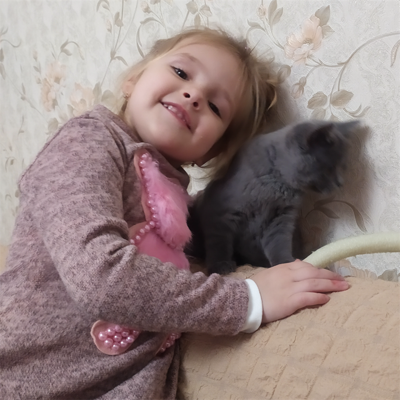 Аня Ященко з Бусінкою