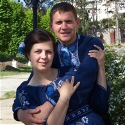 Оля та Микола Босяки