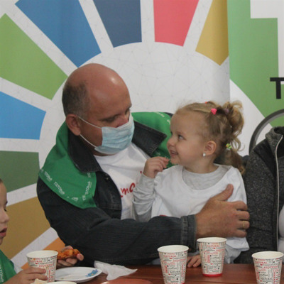 Весело з татком!