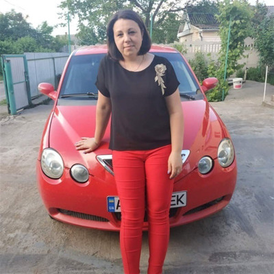 Оля та її крихітка CHERY JAGGI