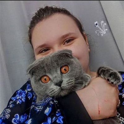 Вікторія Галушка та Мурка