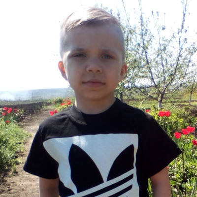 Денис Гладков 
