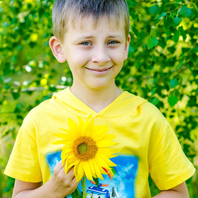 Денис Хомутов, 8 років