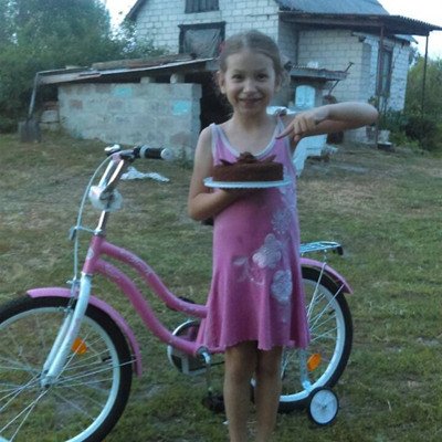 Маліка Салатаєва, 6 років