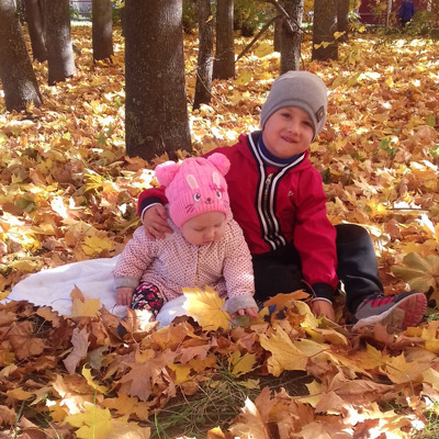 Максим Цирков  з сестричкою Нікою